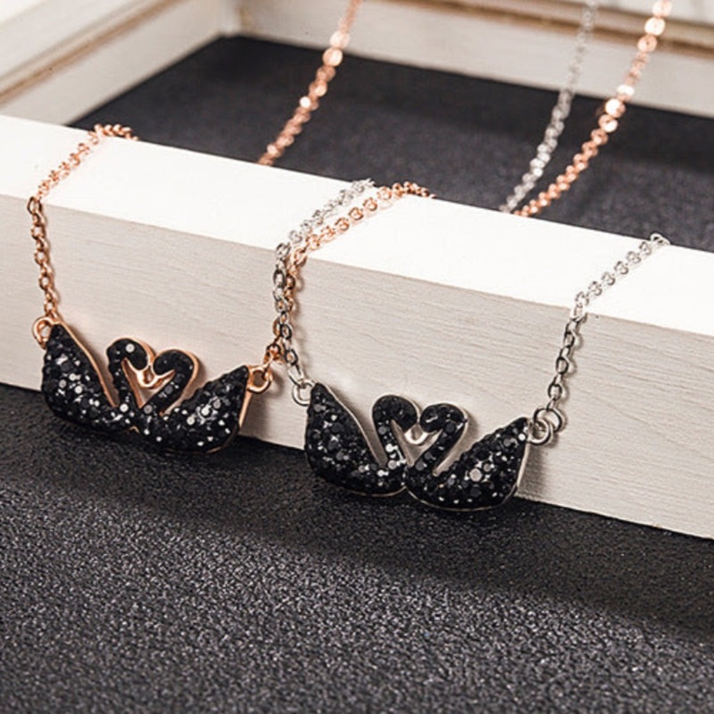 18K Rose Gold Black Swan Kiss Necklace Black Crystal Gemstone Bohemian No Fade - Picture 8 of 9